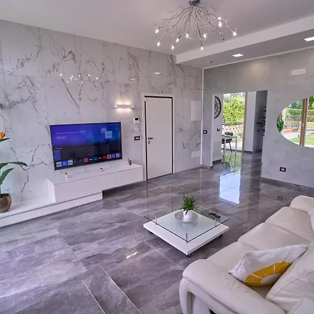 Rimini Relax Totale Giardino Recintato Parcheggio E Kit Bimbi *