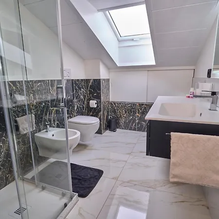 Rimini Relax Totale Giardino Recintato Parcheggio E Kit Bimbi 度假居