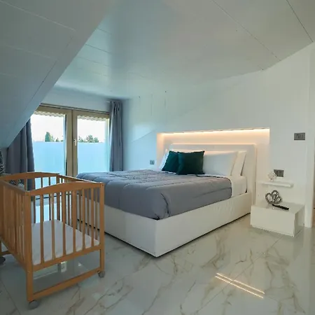 Rimini Relax Totale Giardino Recintato Parcheggio E Kit Bimbi Dom wakacyjny Casalecchio